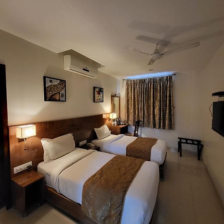 Hotel Sai Jashan Shirdi - Where Blessings & Comfort Meet Luaran gambar