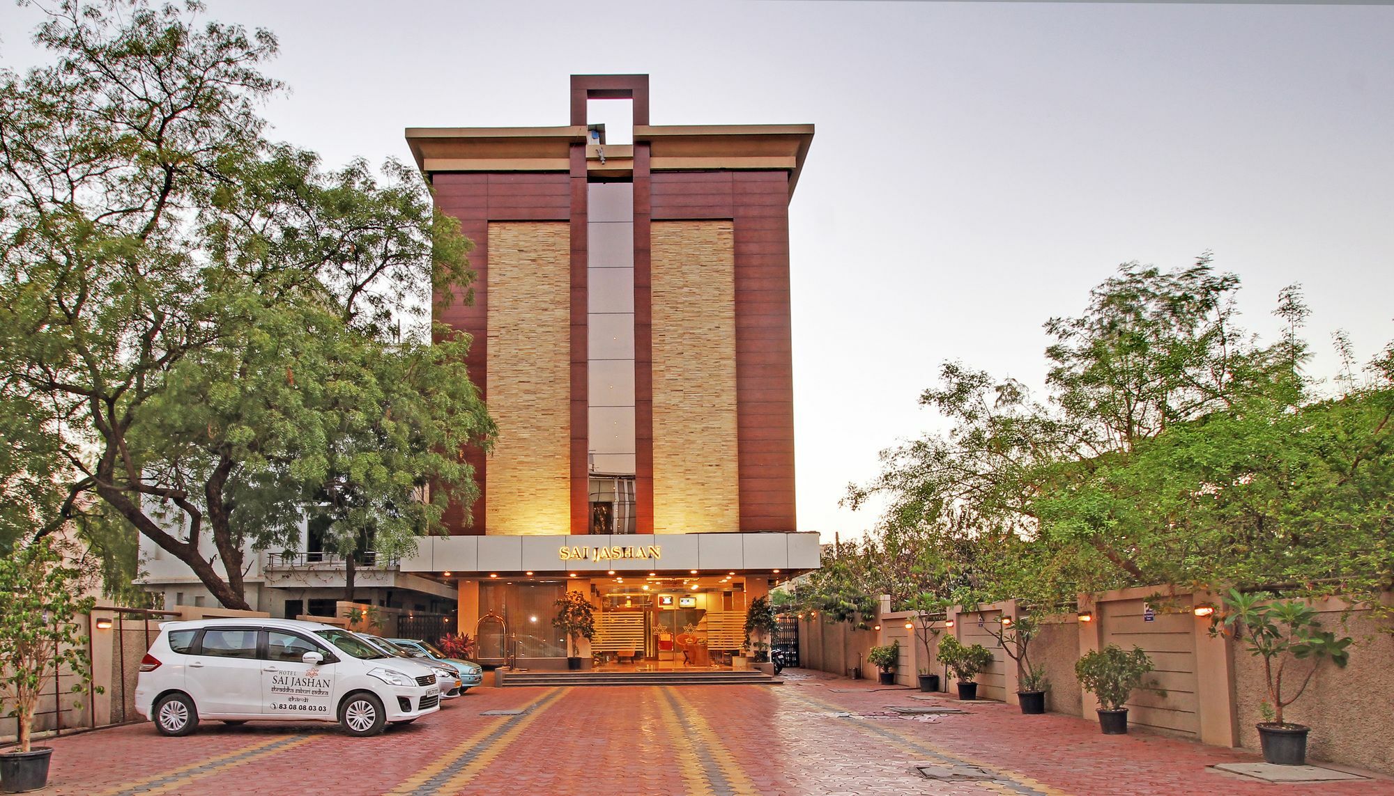 Hotel Sai Jashan Shirdi - Where Blessings & Comfort Meet Luaran gambar