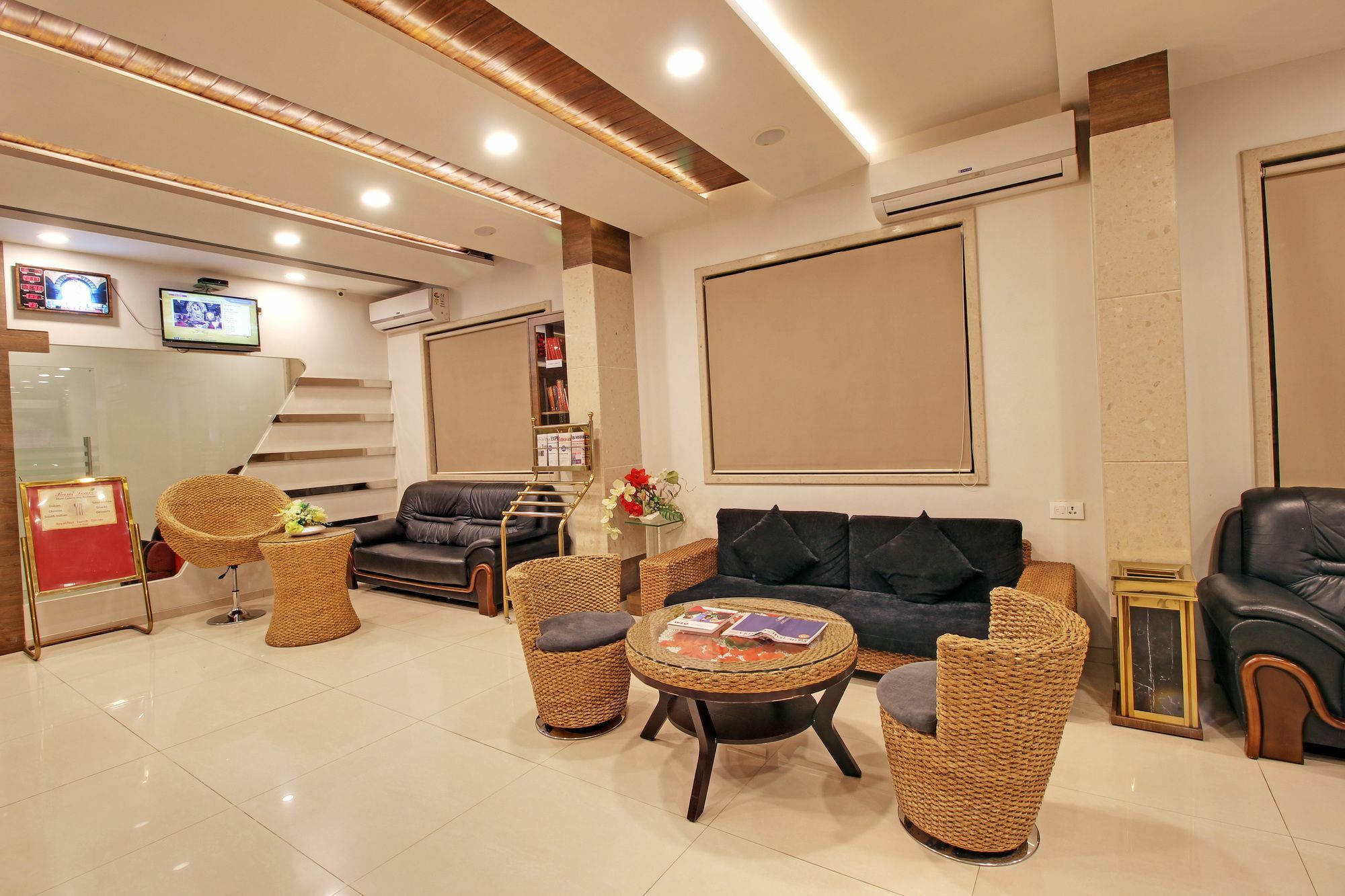 Hotel Sai Jashan Shirdi - Where Blessings & Comfort Meet Luaran gambar